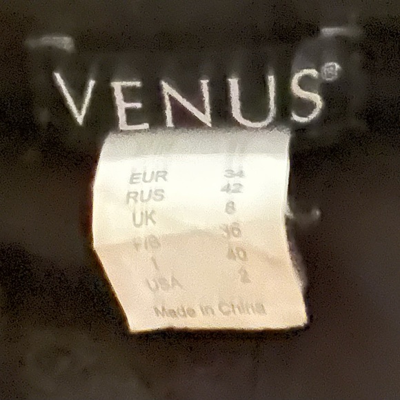 Venus black jacket with high/low panels & stitching in back - Picture 4 of 5